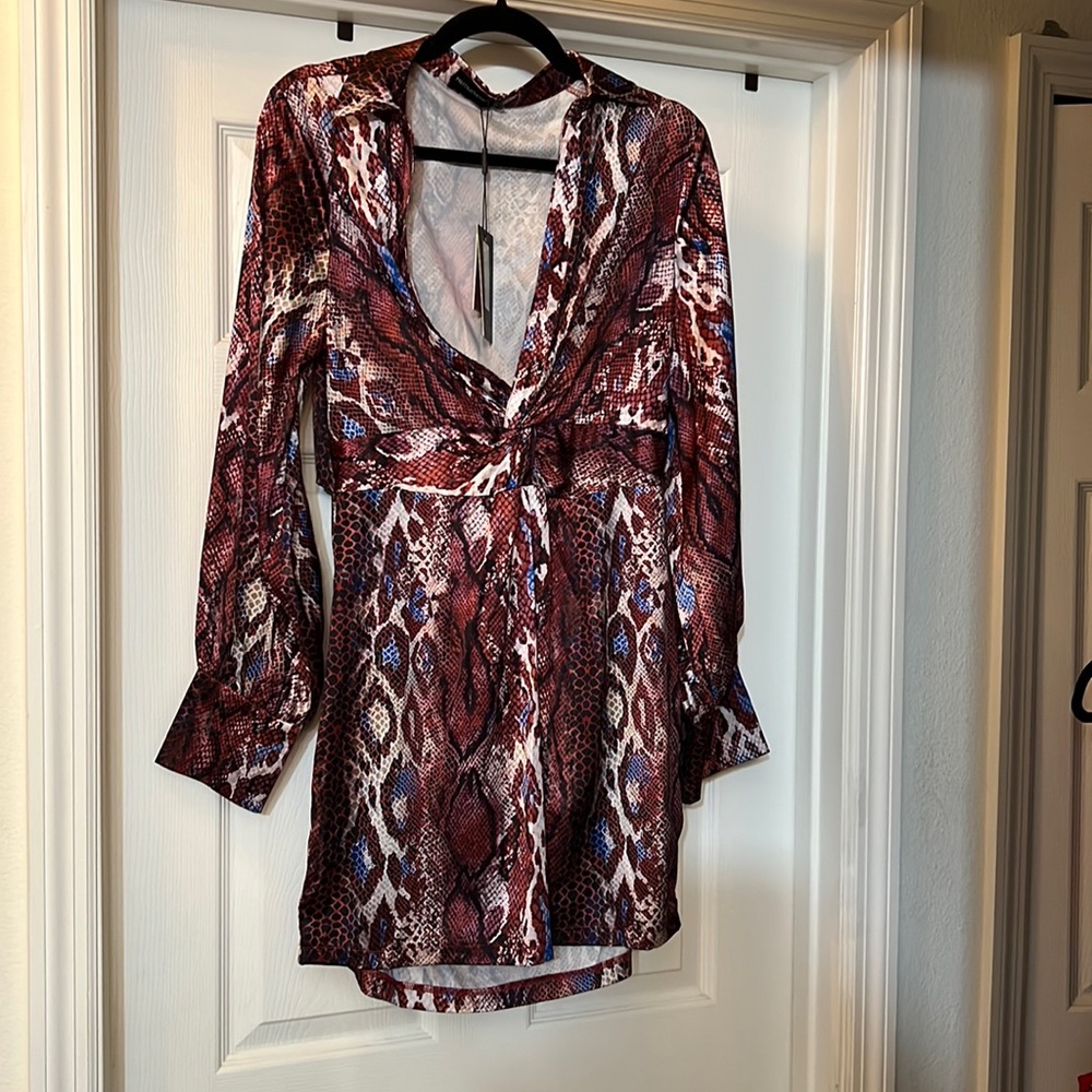PrettyLittleThing: Multisnake Print Dress: Size 10